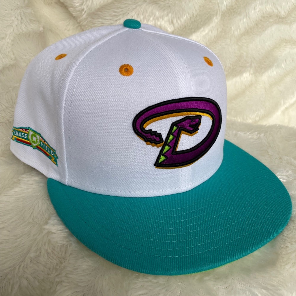 New Era 59FIFTY Hat Arizona Diamondbacks DOG-TOWN 7 5/8